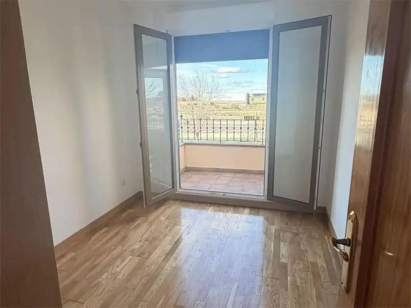 Wohnung zum Verkauf in Calle la Granja, 4, Palazuelos de Eresma Terrasse von Wohnung zum Verkauf in Palazuelos de Eresma mit Heizung, Privatgarten und Parkett
