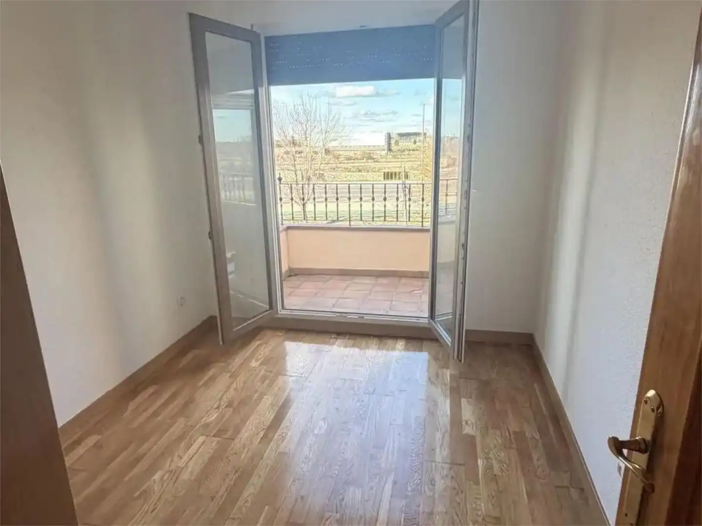 Wohnung zum Verkauf in Calle la Granja, 4, Palazuelos de Eresma Terrasse von Wohnung zum Verkauf in Palazuelos de Eresma mit Heizung, Privatgarten und Parkett