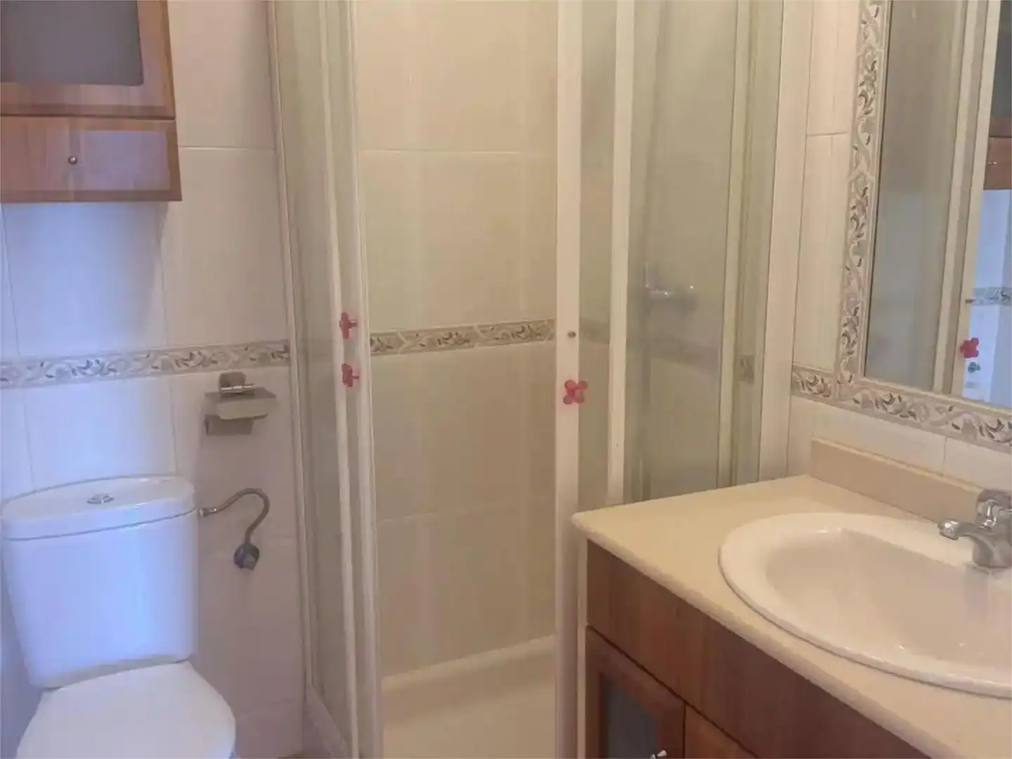Wohnung zum Verkauf in Calle la Granja, 4, Palazuelos de Eresma Badezimmer von Wohnung zum Verkauf in Palazuelos de Eresma mit Heizung, Privatgarten und Parkett