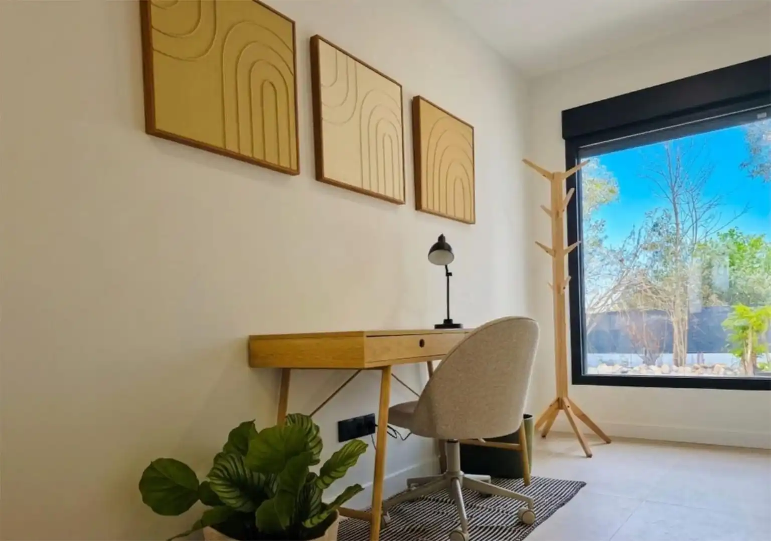 Houses for sale in Partida Raspeig Polig K, 10, Los Girasoles Houses for sale in San Vicente del Raspeig / Sant Vicent del Raspeig with Air Conditioner and Terrace