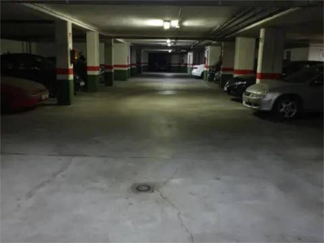 Garaje en Alquiler en Cistérniga