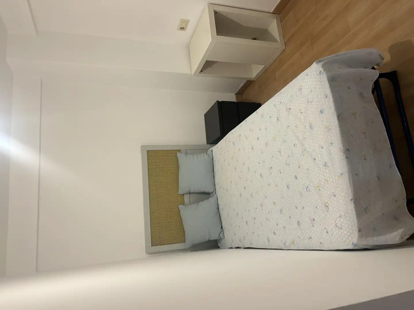 Room in Avenida de Oza, 245, Los Castros - Castrillón