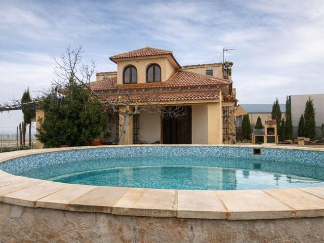 Finca rústica en Venta en Calle Camino del Campo, 9 en Puebla de Don Fadrique