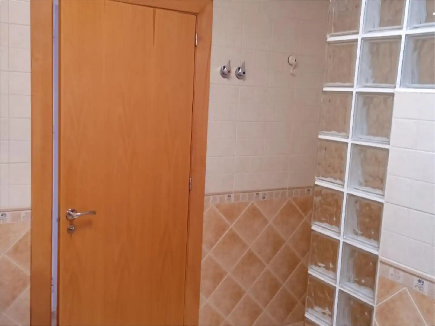 Badezimmer von Wohnung zum Verkauf in La Unión mit Klimaanlage, Heizung und Terrasse