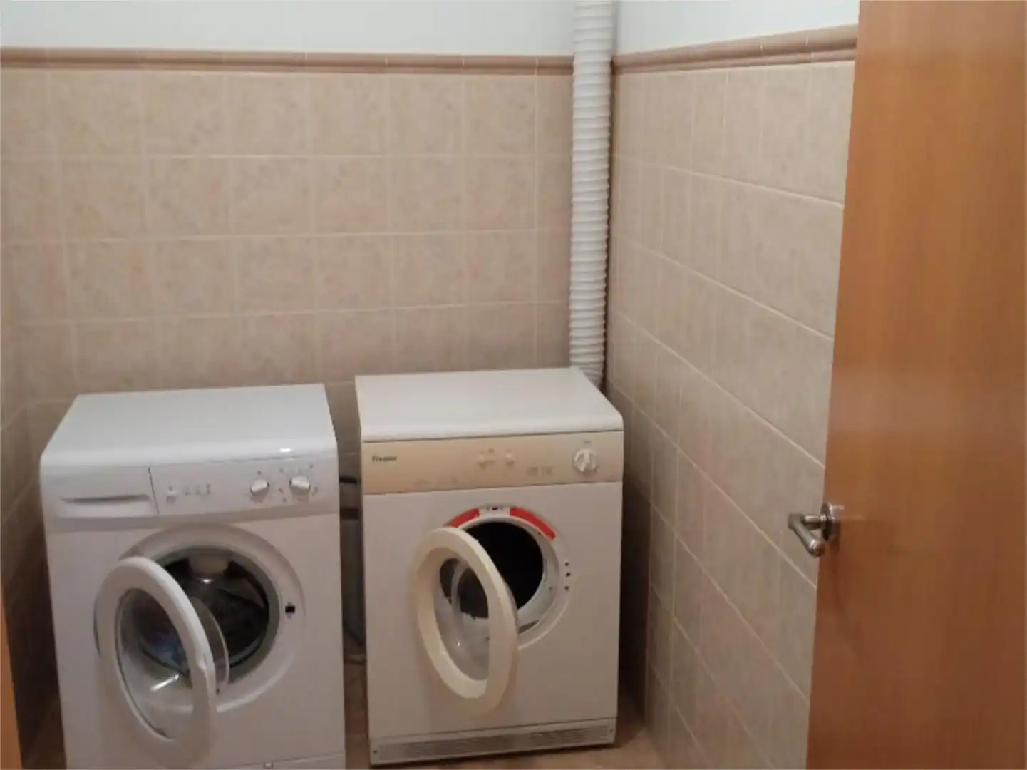 Wohnung zum Verkauf in La Unión mit Klimaanlage, Heizung und Terrasse