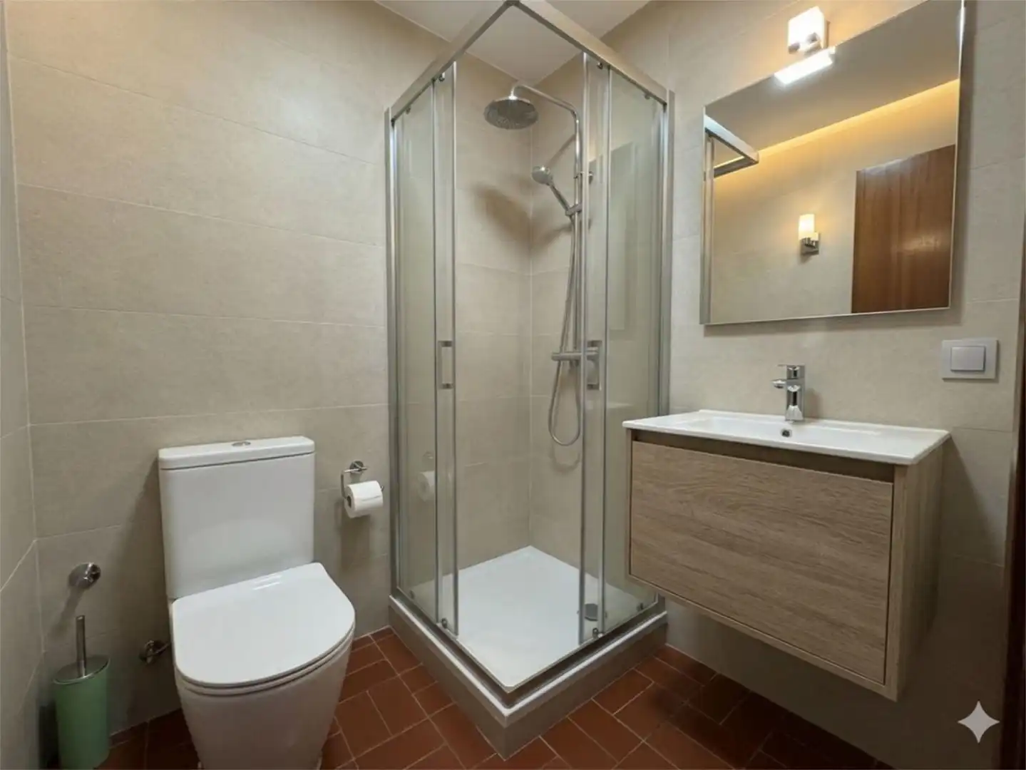 Baño de Piso en venta en Valencia con Aire acondicionado, Calefacción y Terraza