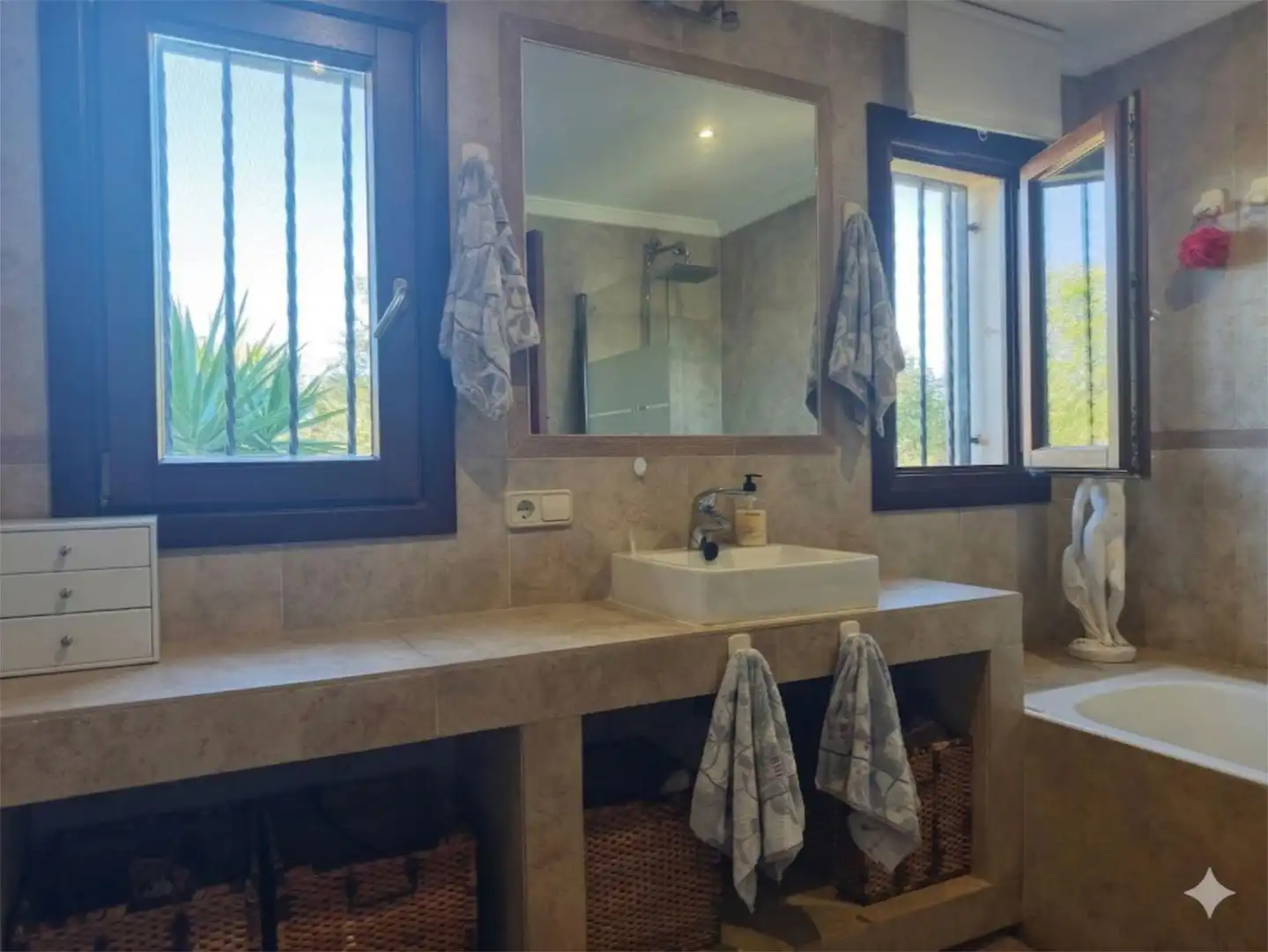 Badezimmer von Wohnung zum Verkauf in  Palma de Mallorca mit Klimaanlage, Terrasse und Schwimmbad