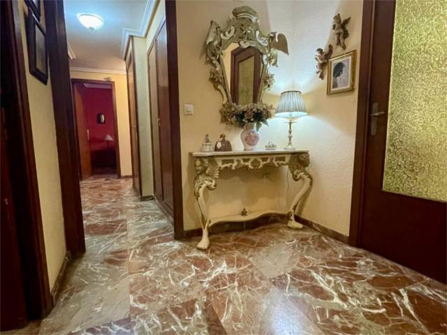 Piso en Venta en Calle Canónigo, 31 en Arenal - La Pólvora