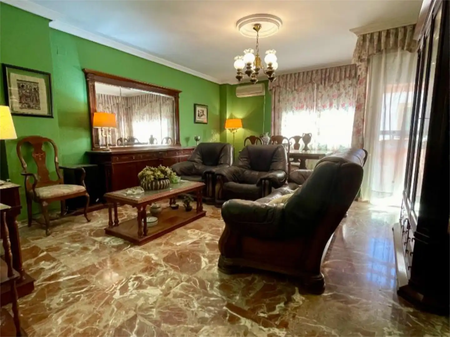 Wohnung zum Verkauf in Calle Canónigo, 31, Arenal - La Pólvora Wohnzimmer von Wohnung zum Verkauf in Dos Hermanas mit Klimaanlage und Terrasse