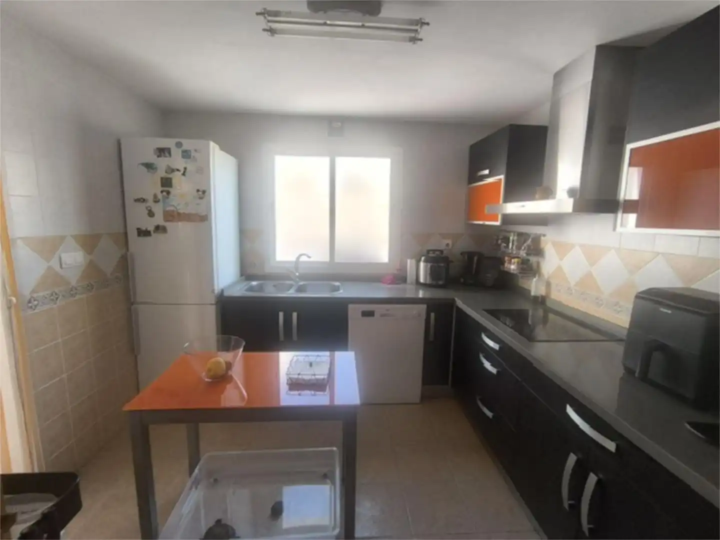 Cuina de Casa adosada en venda en Gualchos amb Aire condicionat, Calefacció i Terrassa
