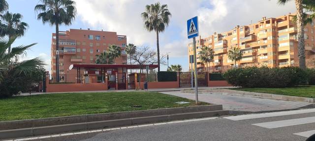 Garaje en Alquiler en Avenida Dolores Rodríguez de Aragón, 11 en El Cónsul - Ciudad Universitaria - El Romeral