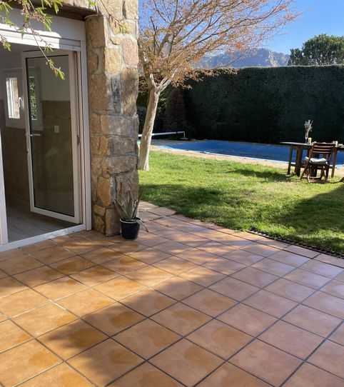 Foto 2 von Loft zur Miete in Avenida del Salmoral, 20, Manzanares El Real, Madrid