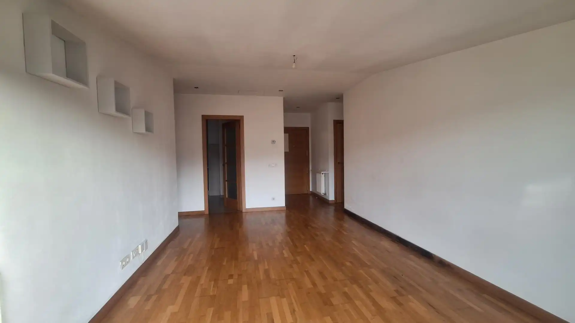 Sala de estar de Piso en venta en Salceda de Caselas con Calefacción, Parquet y Terraza