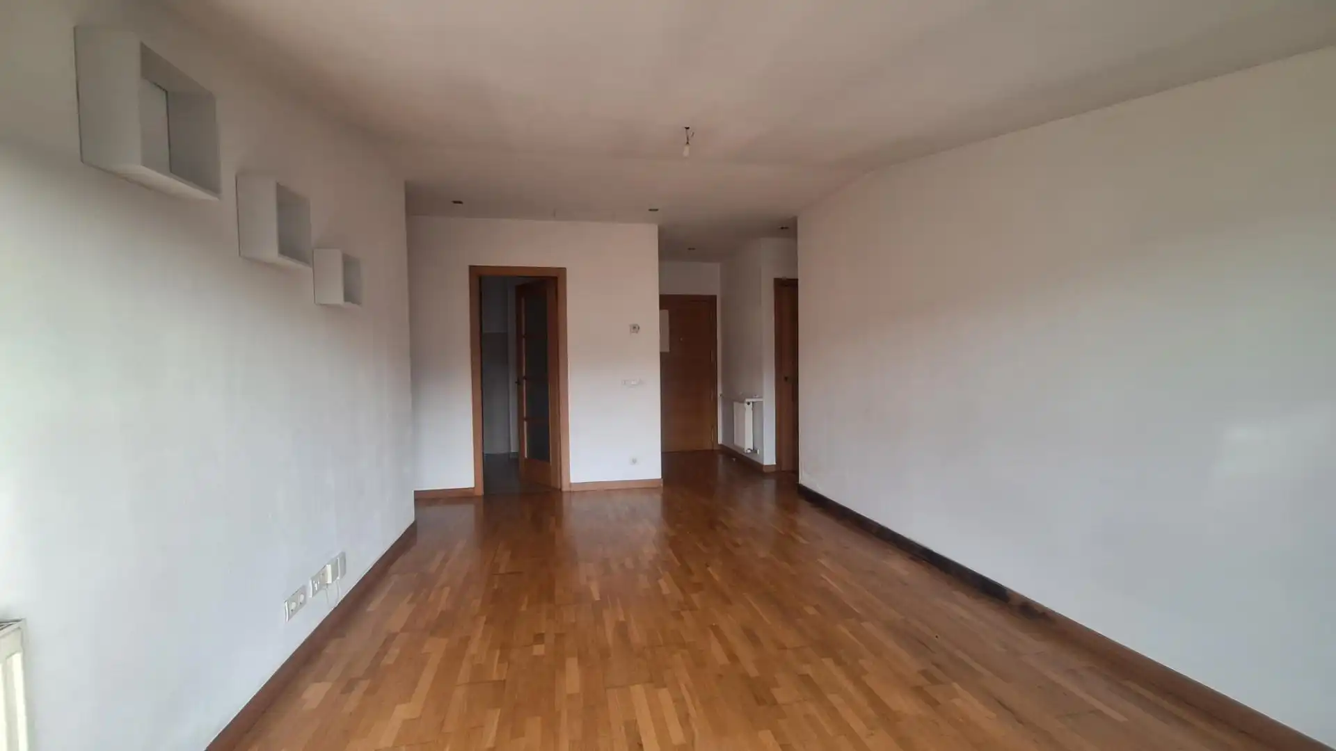 Sala de estar de Piso en venta en Salceda de Caselas con Calefacción, Parquet y Terraza