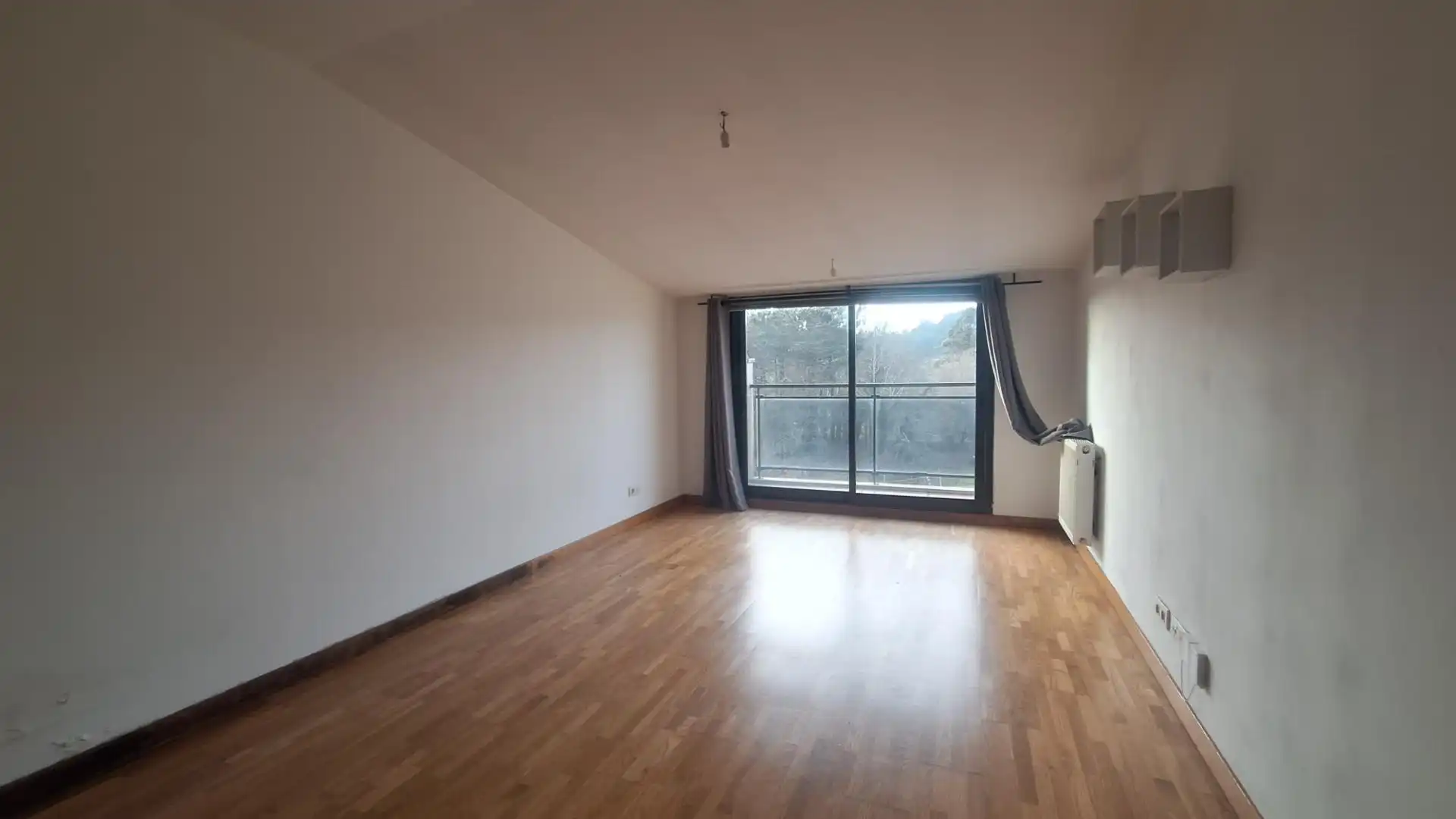 Sala de estar de Piso en venta en Salceda de Caselas con Calefacción, Parquet y Terraza