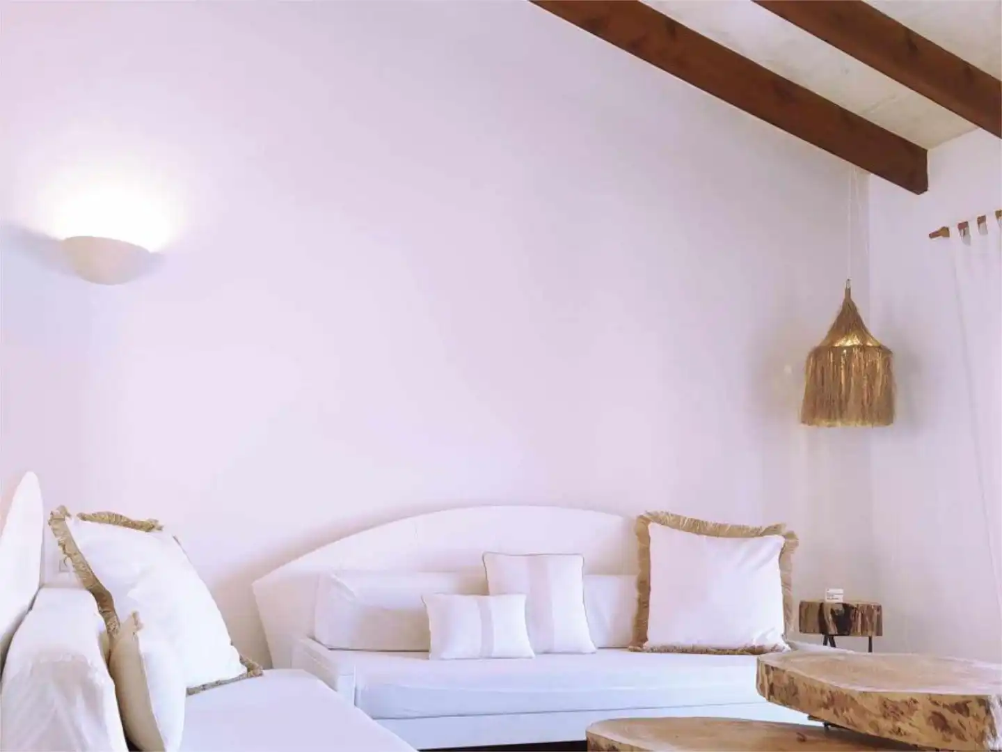 Casa adosada de alquiler en Carrer Rosa Dles Vent, 7, Cala d'en Bosch - Serpentona Sala de estar de Casa adosada de alquiler en Ciutadella de Menorca con Aire acondicionado, Calefacción y Jardín privado