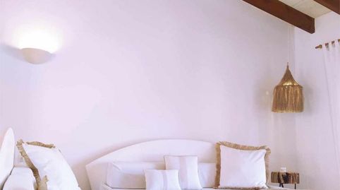 Foto 2 de Casa adosada de alquiler en Carrer Rosa Dles Vent, 7, Cala d'en Bosch - Serpentona, Ciutadella de Menorca