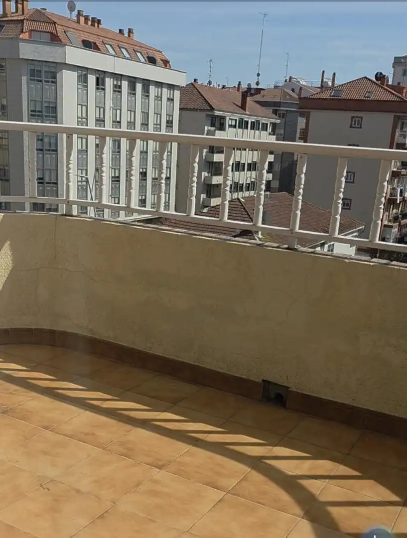 Terraza de Piso en venta en Vigo  con Calefacción, Parquet y Terraza