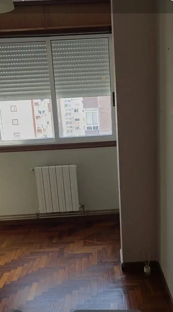 Pis en venda a Rúa Merlo, 10, Casablanca - Calvario Dormitori de Pis en venda en Vigo amb Terrassa i Balcó