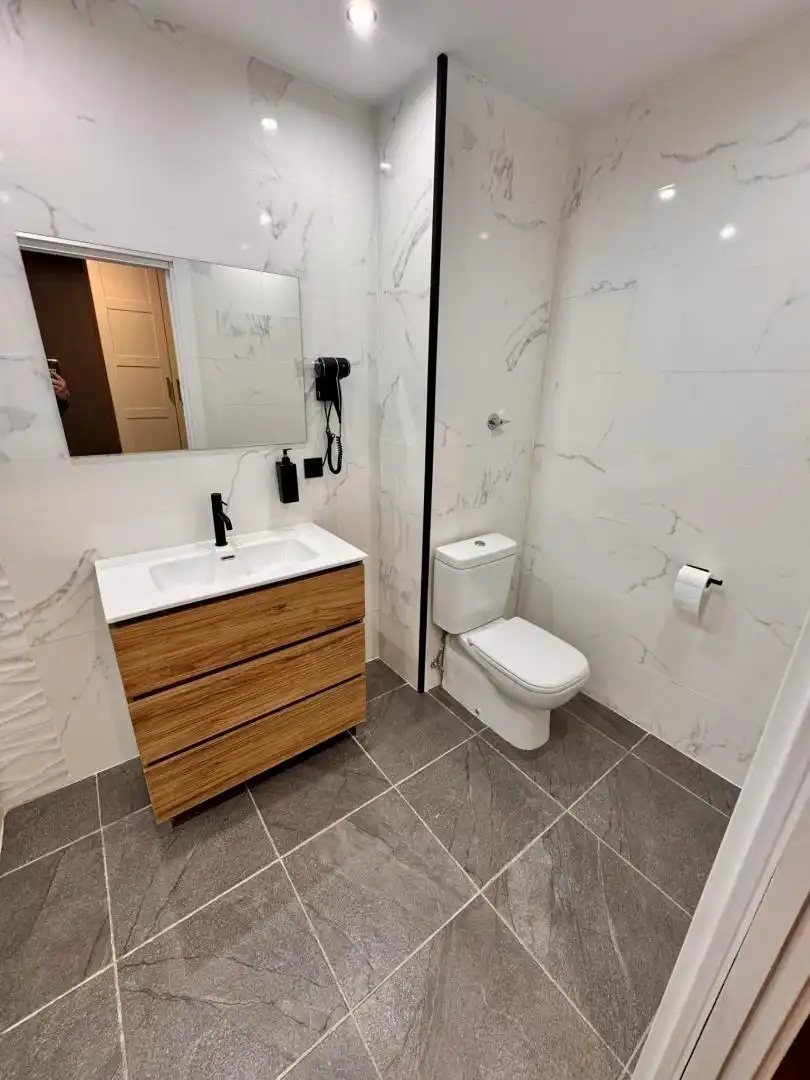 Wohnung zum Verkauf in Calle Emilio Roig, 8, Barrio de Benicalap Badezimmer von Wohnung zum Verkauf in Valencia Capital mit Klimaanlage