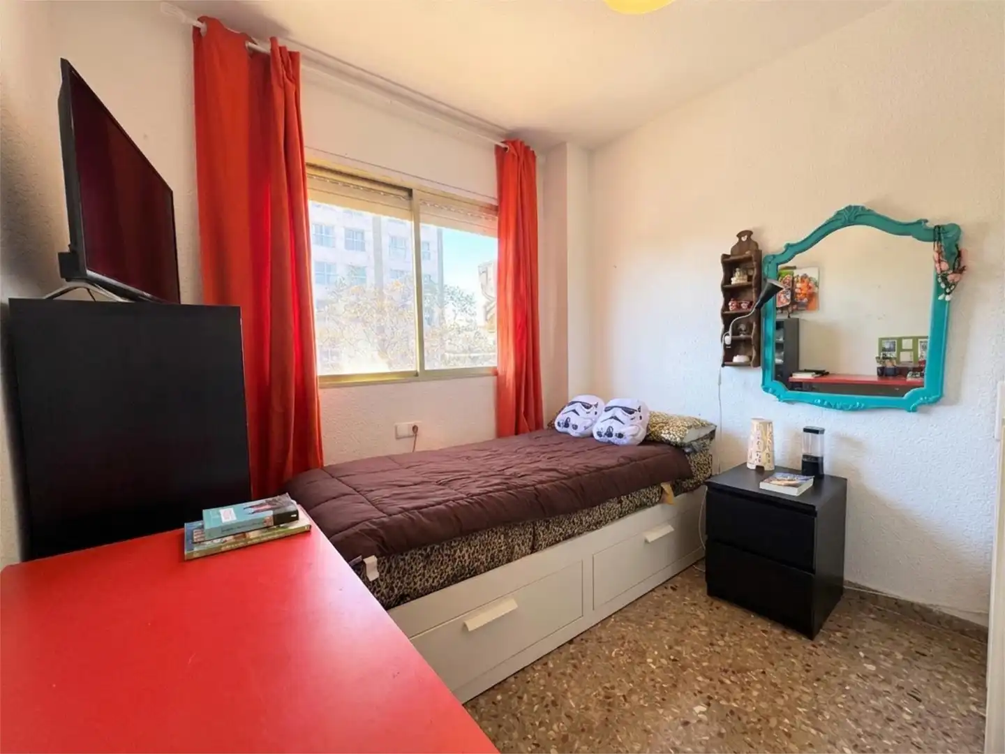 Flat for sale in Carrer de Ricardo Micó, 4, Les Tendetes - Avenida Burjassot Bedroom of Flat for sale in Valencia Capital with Air Conditioner, Terrace and Balcony