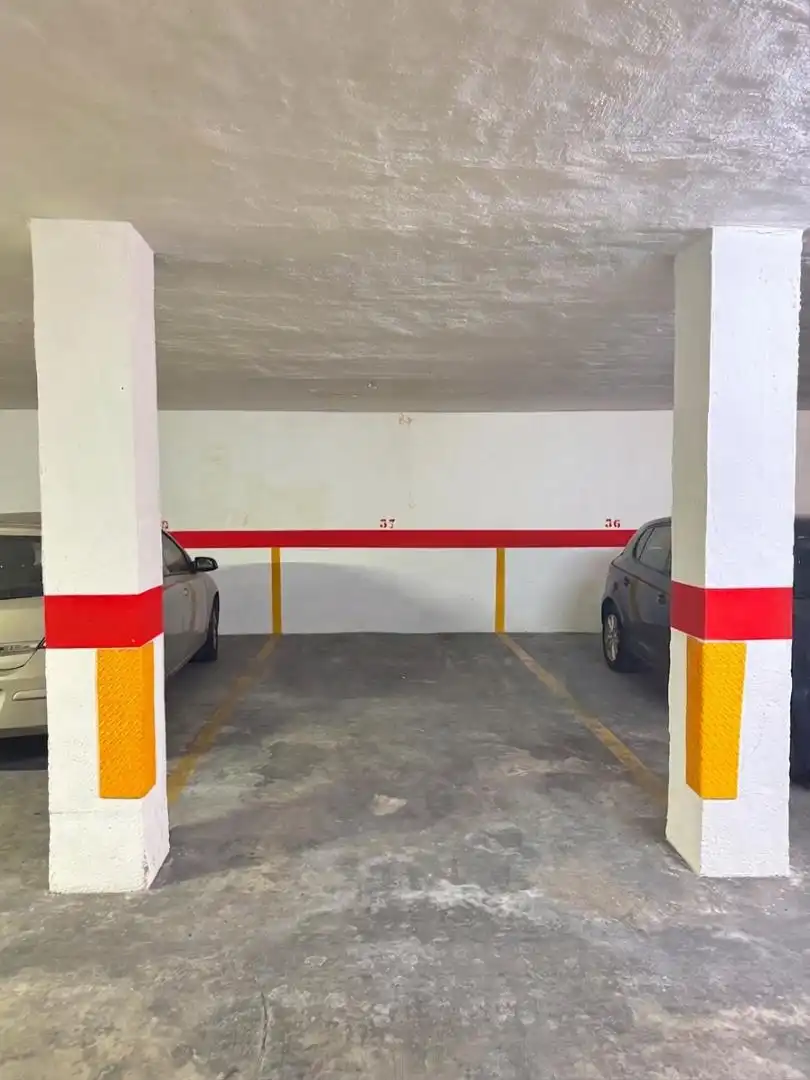 Flat for sale in Carrer de Ricardo Micó, 4, Les Tendetes - Avenida Burjassot Parking of Flat for sale in Valencia Capital with Air Conditioner, Terrace and Balcony