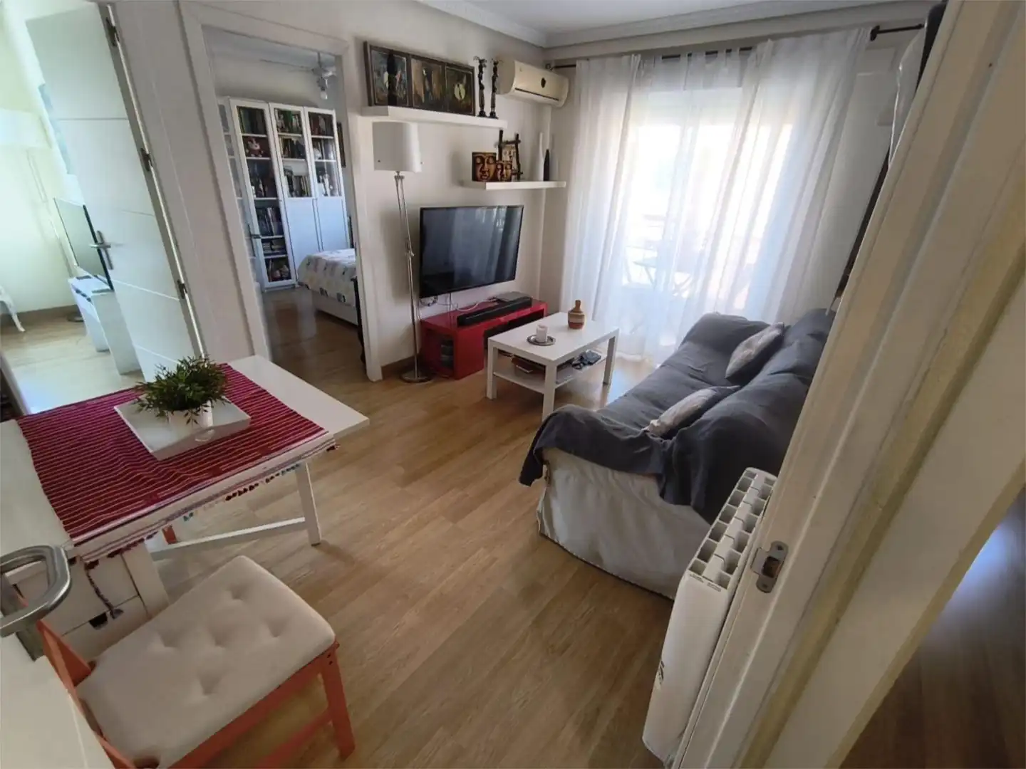 Pis en venda a Calle de Martinez Oviol, 25, Los Rosales