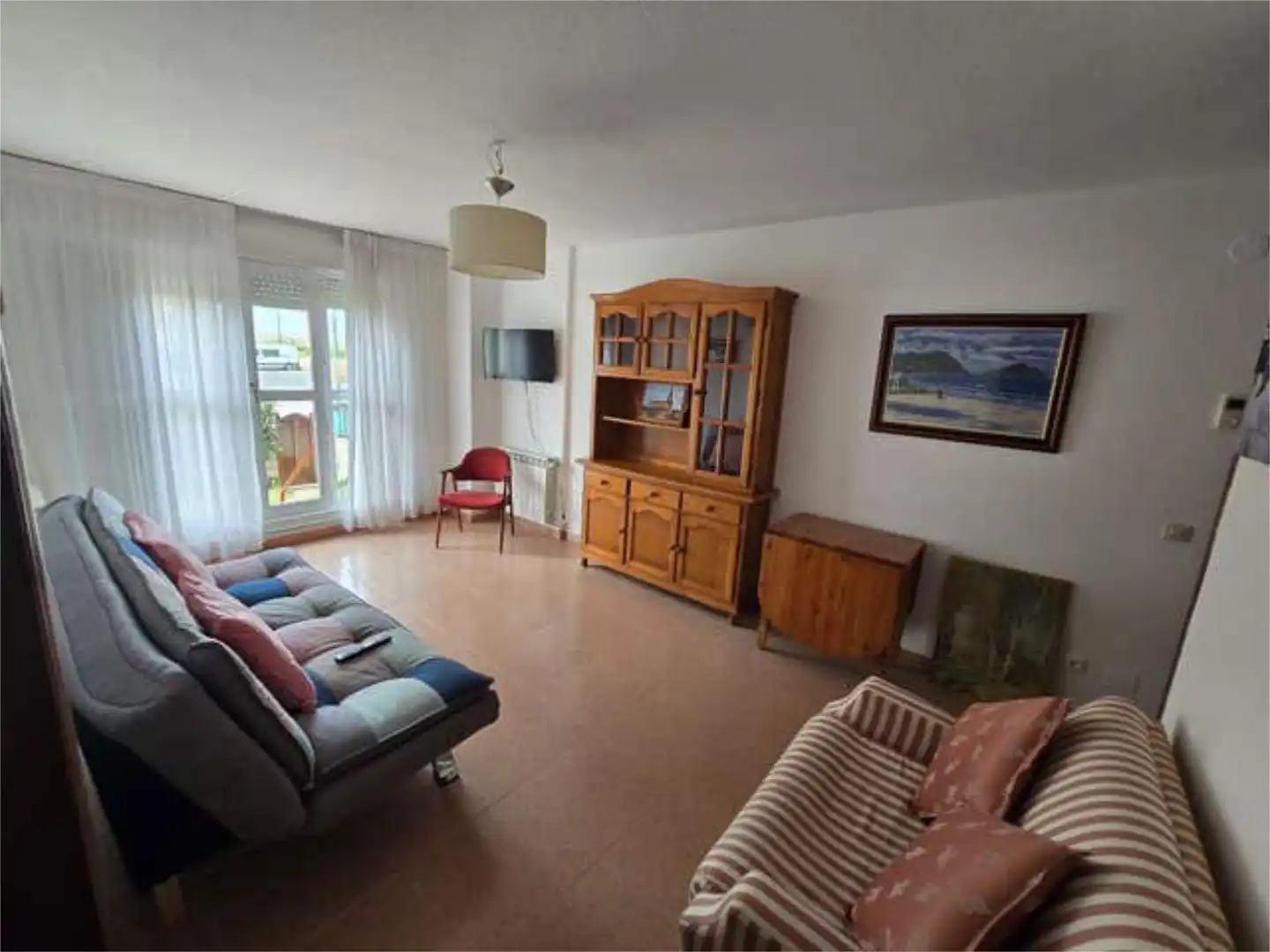 Apartamento de alquiler en Somo Sala de estar de Apartamento de alquiler en Ribamontán al Mar con Calefacción, Jardín privado y Terraza