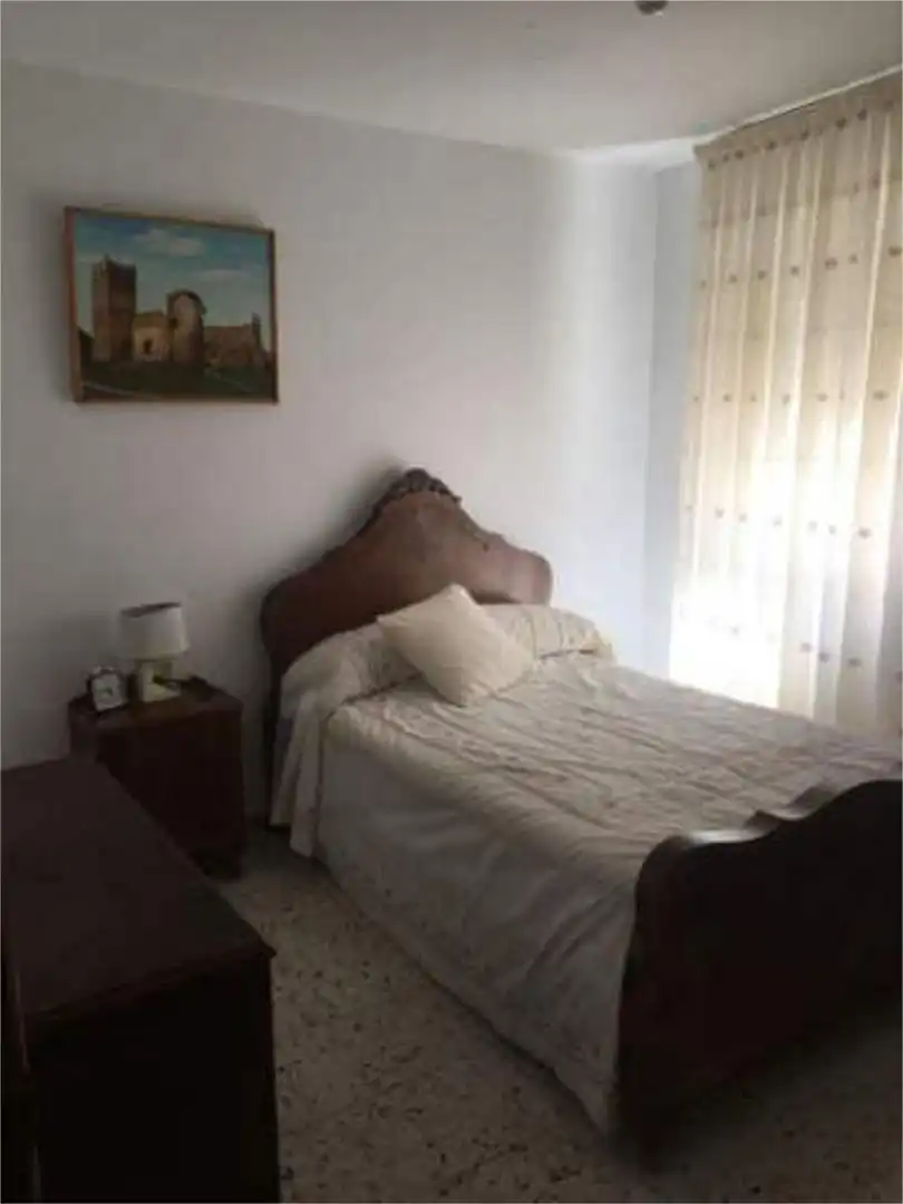 Piso en venta en Laguna de Negrillos Habitación de Piso en venta en Laguna de Negrillos con Calefacción, Terraza y Trastero