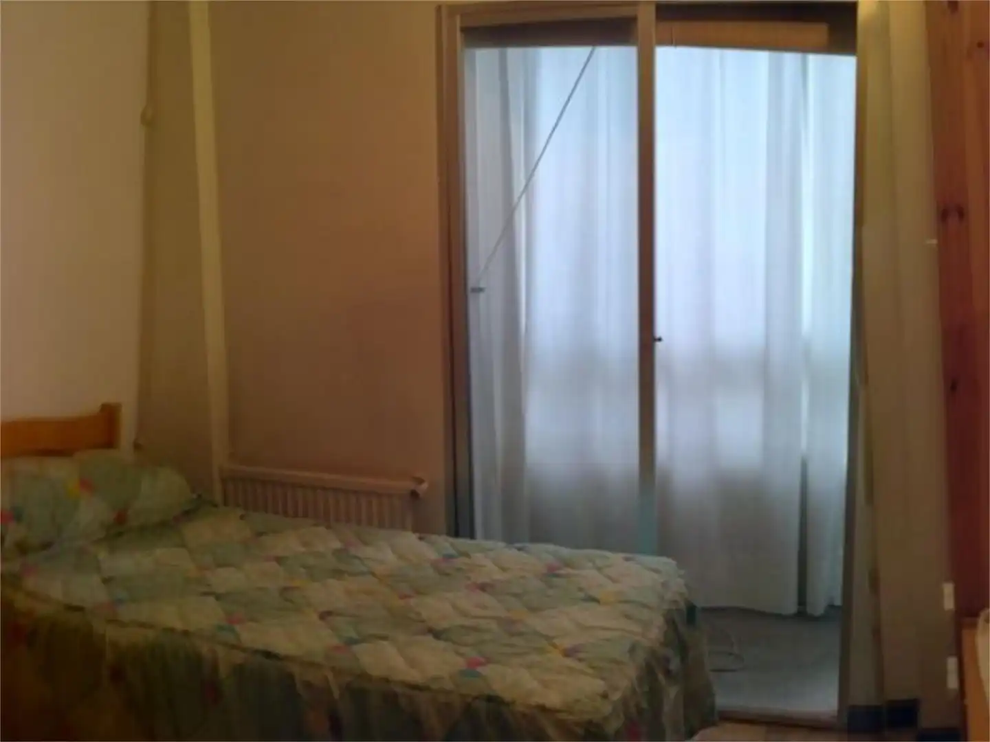 Dormitori de Apartament de lloguer en Madrid amb Calefacció, Parquet i Terrassa