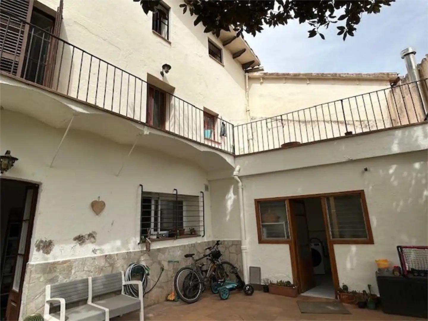 Casa o chalet en venta en Carrer de Bisbe Ponç, 12, Gualba Vista exterior de Casa o chalet en venta en Gualba con Aire acondicionado, Terraza y Balcón