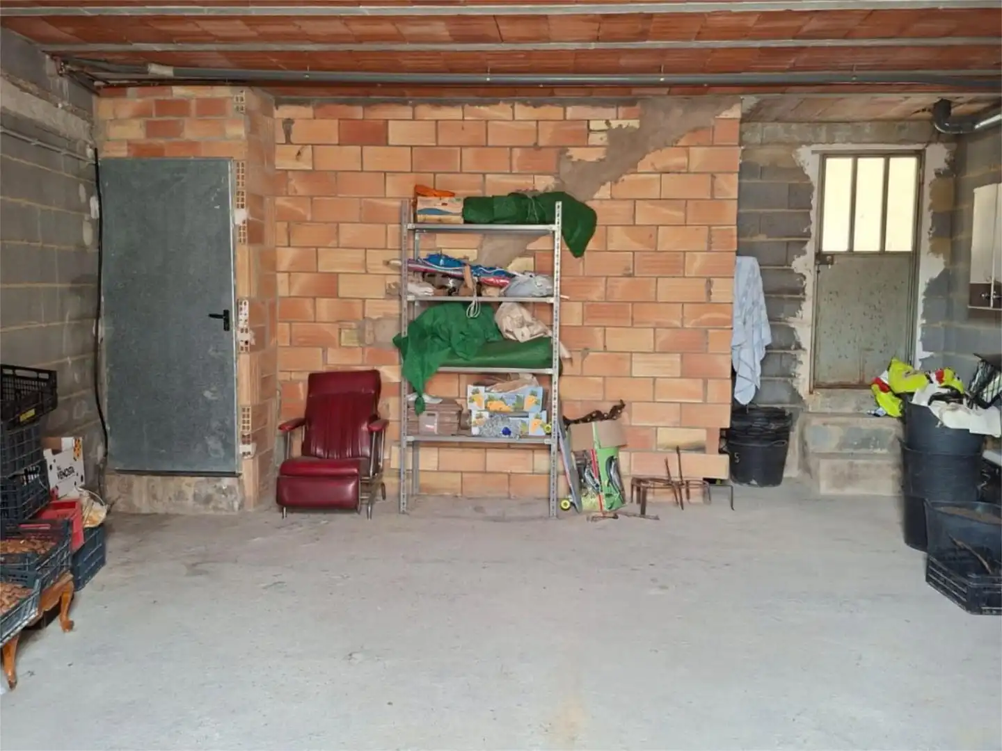 Pis en venda a Calle Pozo, 21, Venta del Moro Pis en venda en Venta del Moro amb Calefacció i Moblat
