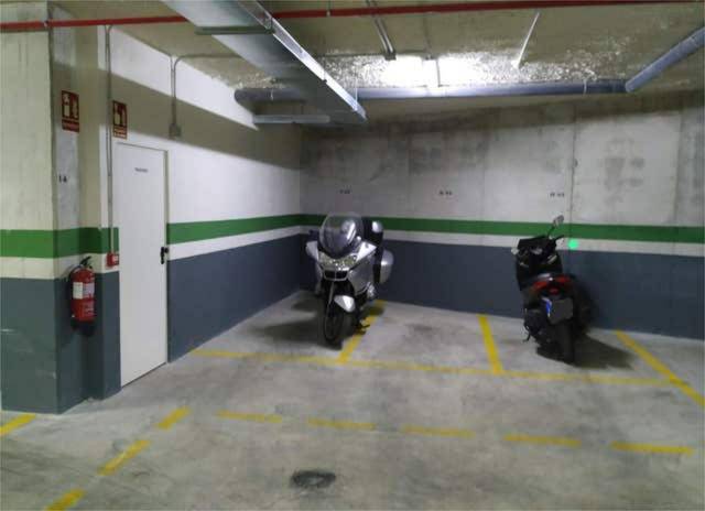 Garaje en Alquiler en Industria