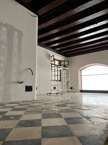 Local comercial en Alquiler en Carrer de Sant Feliu, 7 en La Llotja - Born