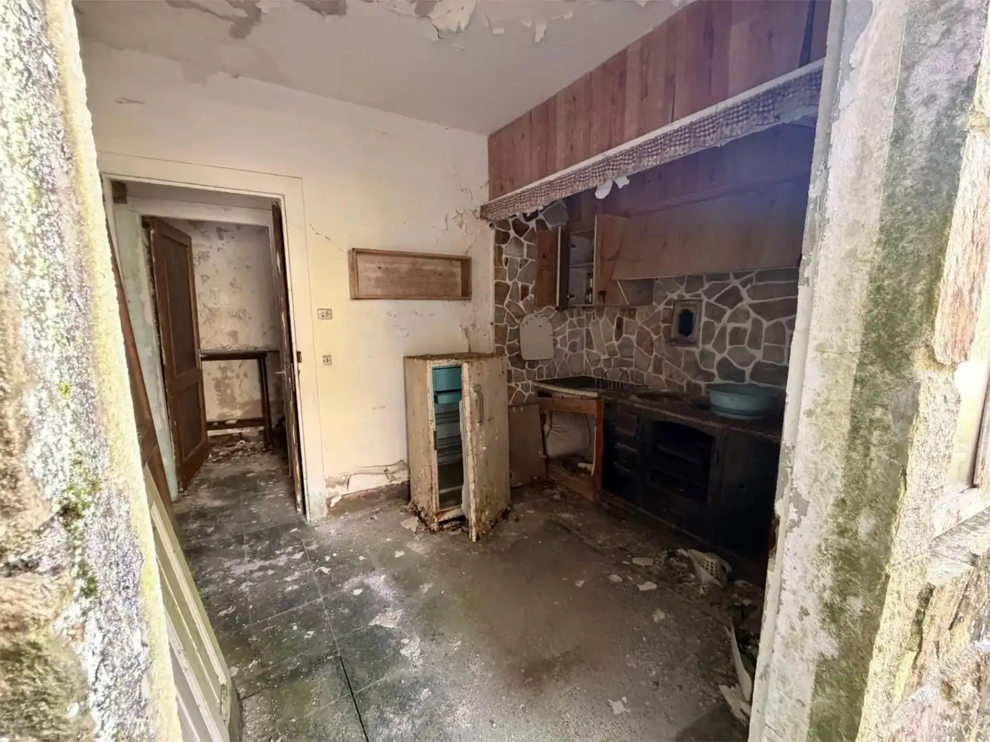 Casa o xalet en venda a Rúa de Vicente Ramos, 4, Brión Cuina de Casa o xalet en venda en Brión amb Terrassa