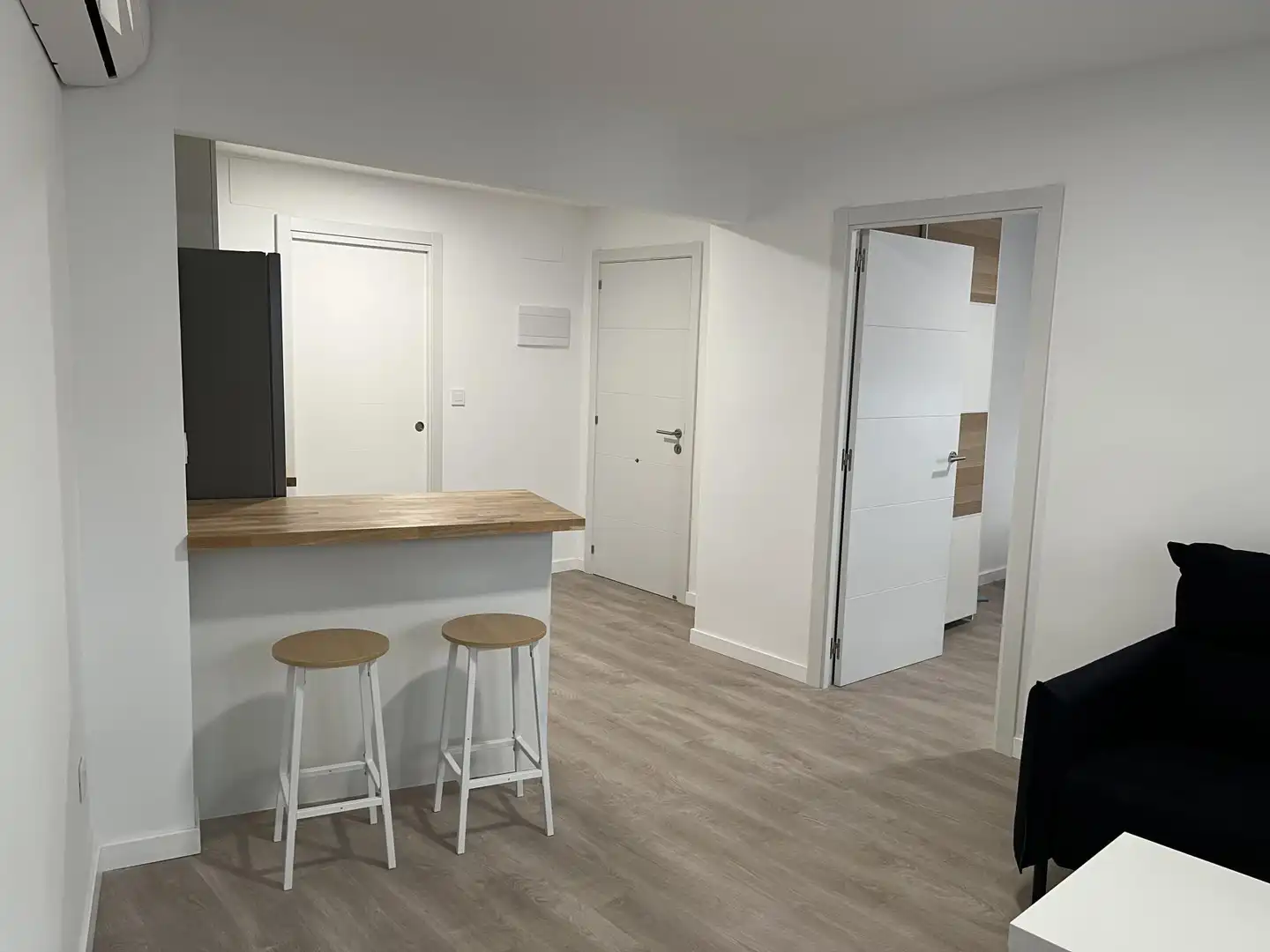 Flat for rent in Carrer de Gabriel Miro, 15, Campello Playa Flat for rent in El Campello with Air Conditioner, Heating and Furnished