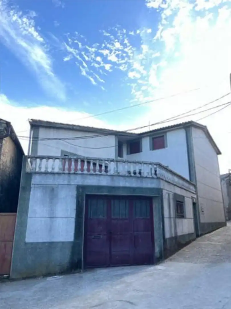 Vista exterior de Casa o xalet en venda en Fuenteguinaldo amb Jardí privat, Terrassa i Traster