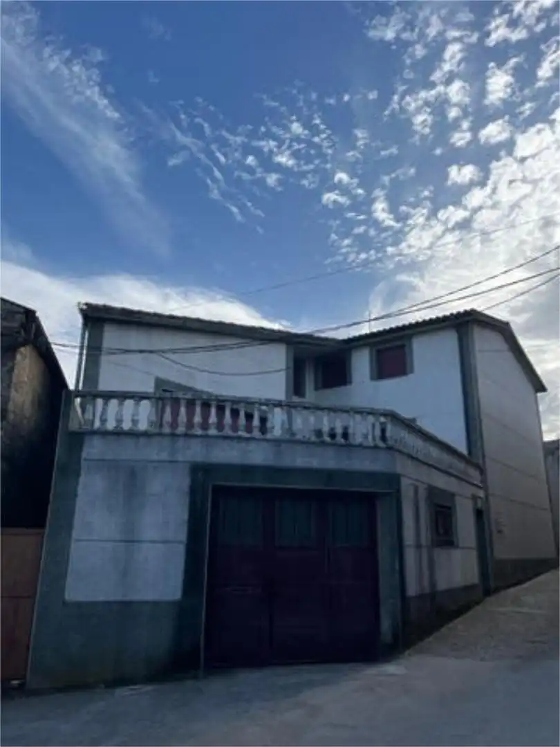 Casa o xalet en venda a Fuenteguinaldo Vista exterior de Casa o xalet en venda en Fuenteguinaldo amb Jardí privat, Terrassa i Traster
