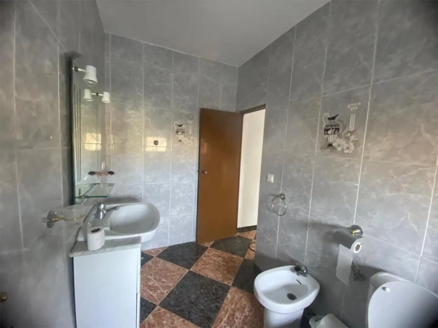 Casa adosada en venta en Plaza Constitución, 1, Partaloa Baño de Casa adosada en venta en Partaloa con Terraza y Trastero