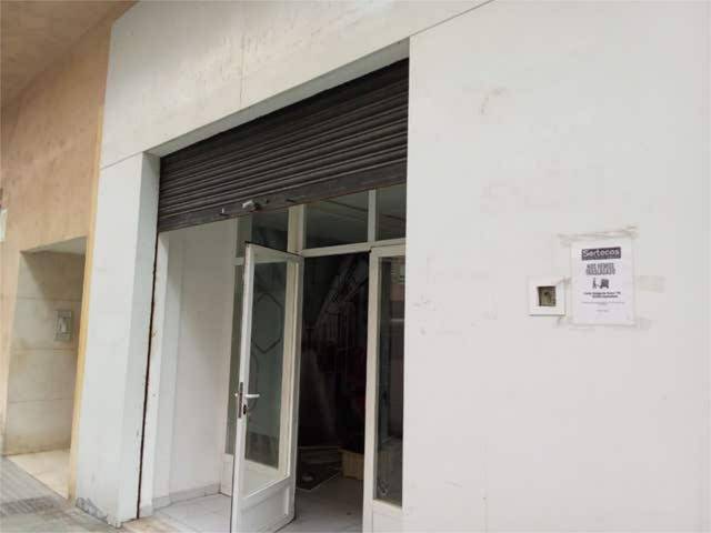 Local comercial en Alquiler en Ensanche - Parque del Oeste