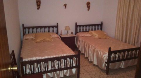 Foto 3 de Casa adosada en venta en Calle Juan Carlos I, 42, Zona de la Vega, Antequera