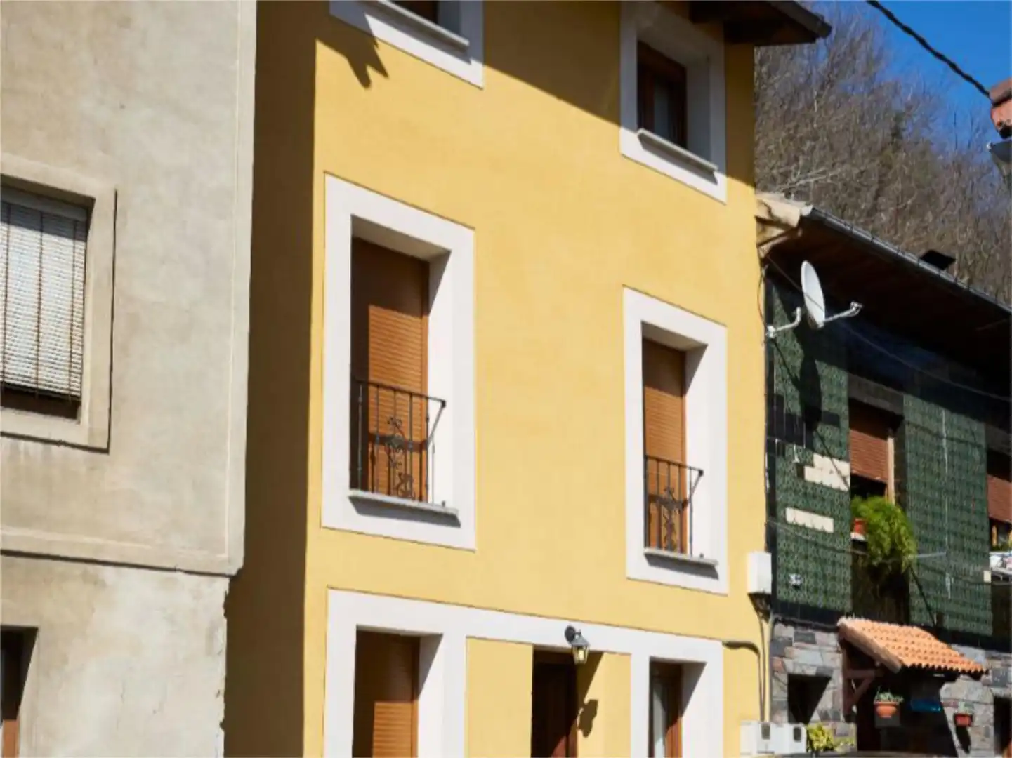 Piso en venta en LV-8, 2, Laviana Vista exterior de Piso en venta en Laviana con Amueblado