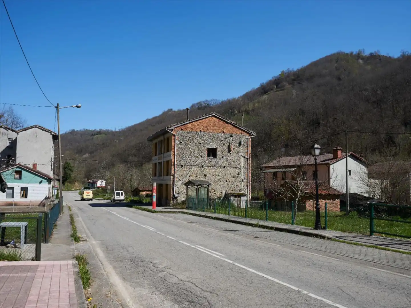 Piso en venta en LV-8, 2, Laviana Vista exterior de Piso en venta en Laviana con Amueblado