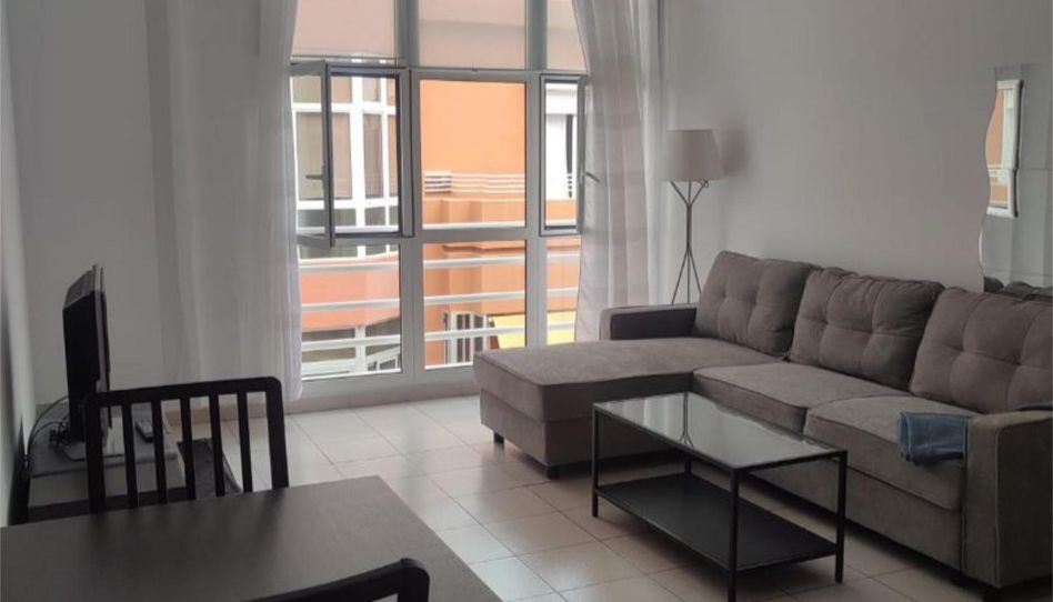 Piso de alquiler en Calle José Franchy Roca, 33, Santa Catalina - Canteras, Las Palmas de Gran Canaria - imagen 1 Foto 1 de Piso de alquiler en Calle José Franchy Roca, 33, Santa Catalina - Canteras, Las Palmas de Gran Canaria