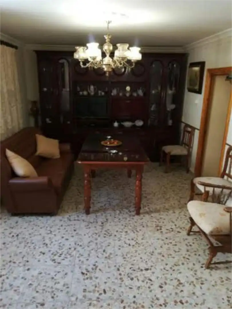 Casa o chalet en venta en Zona de la Vega Comedor de Casa o chalet en venta en Antequera con Terraza, Trastero y Amueblado