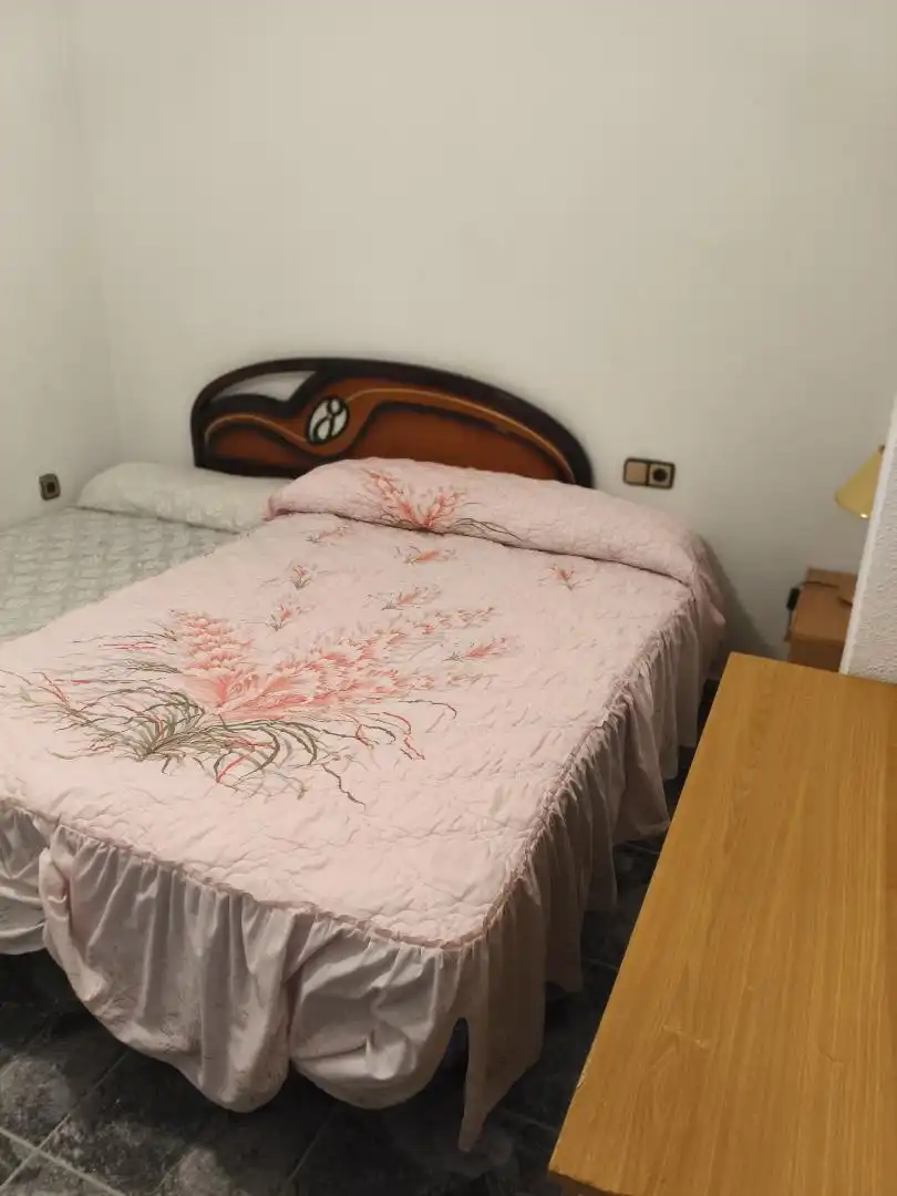 Wohnung zum Verkauf in Comunidad Los Chopos, 2, Puente Jontoya - Puente de la Sierra - El Arroyo Schlafzimmer von Wohnung zum Verkauf in Jaén Capital mit Klimaanlage, Terrasse und Schwimmbad