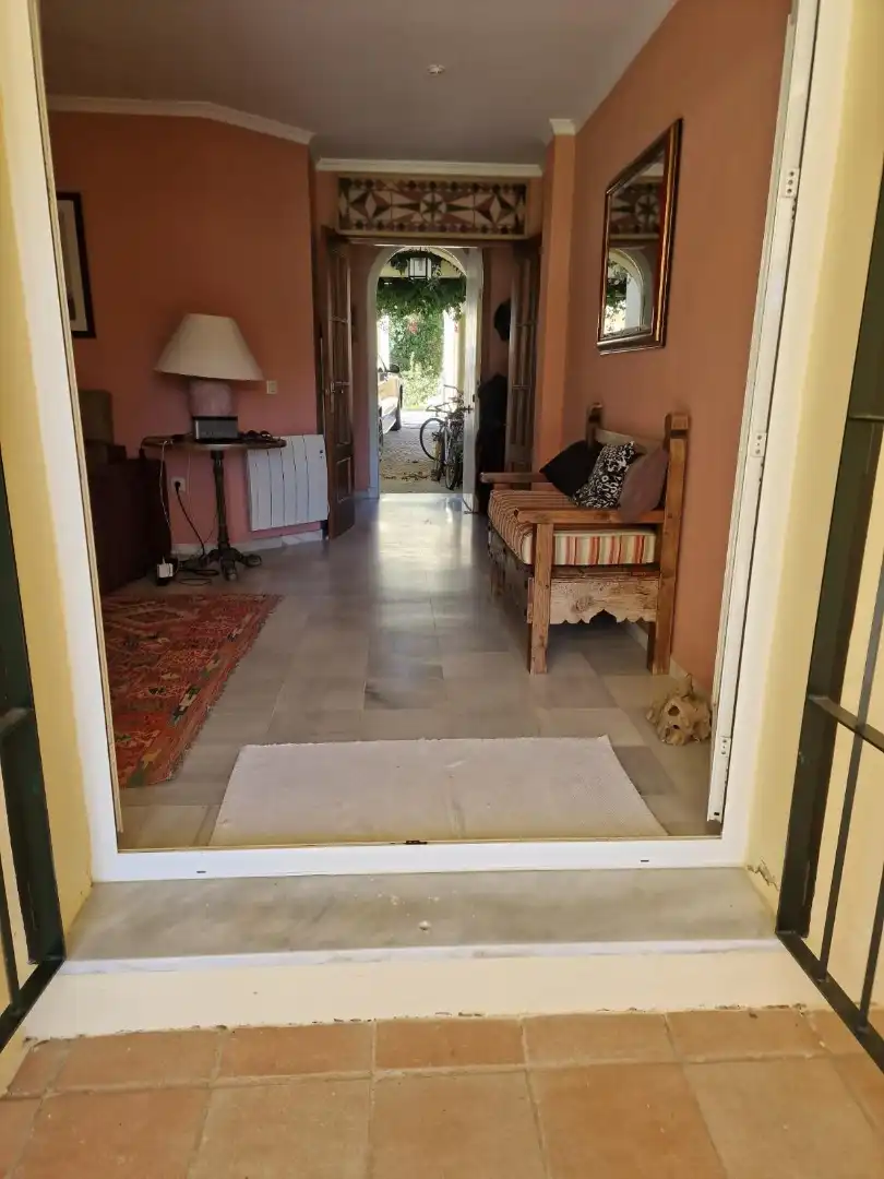 Einfamilien-Reihenhaus zum Verkauf in Chiclana de la Frontera mit Klimaanlage, Terrasse und Balkon