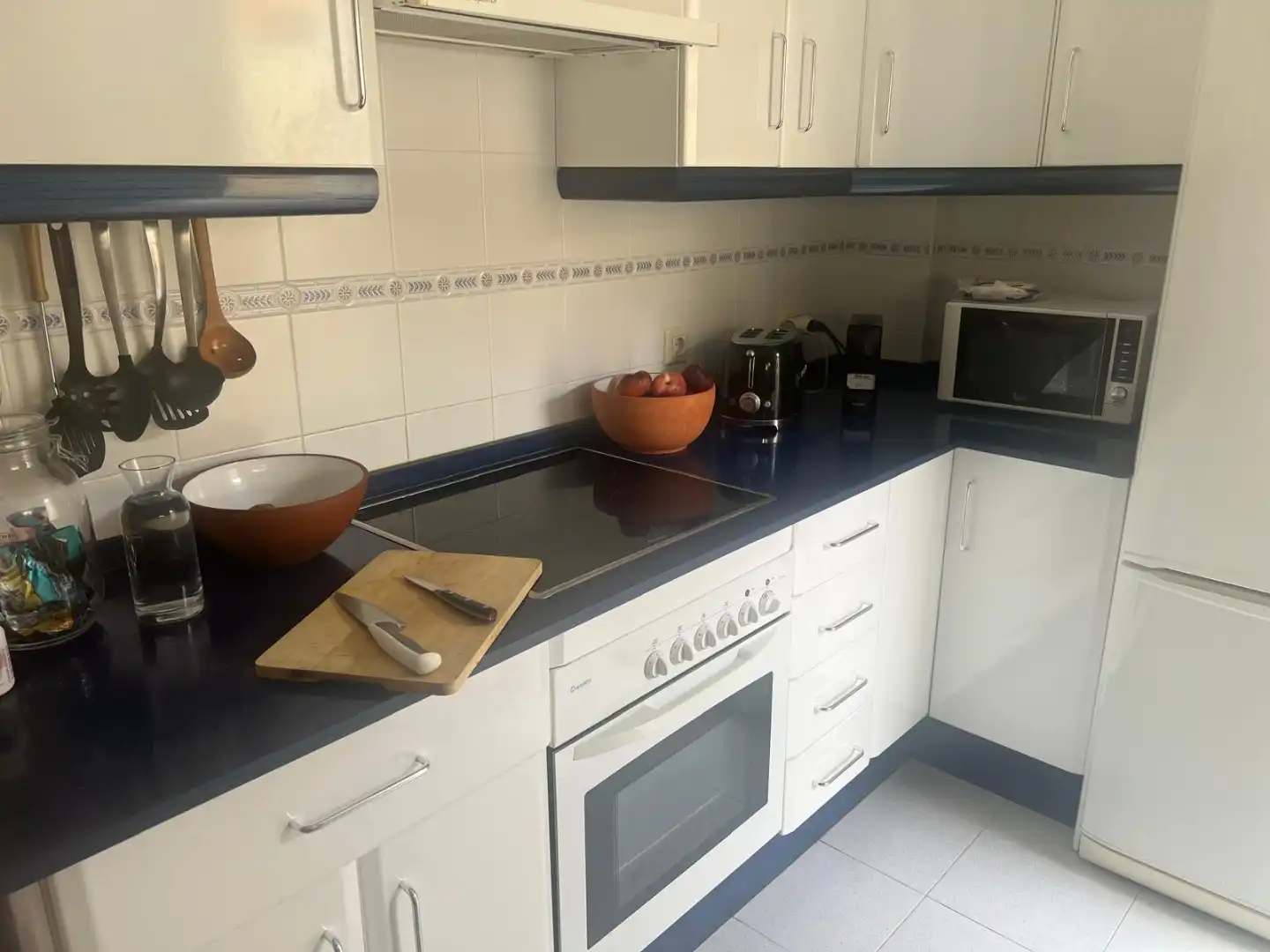 Küche von Einfamilien-Reihenhaus zum Verkauf in Chiclana de la Frontera mit Klimaanlage, Terrasse und Balkon