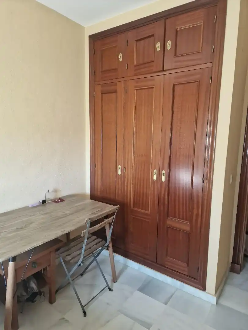 Schlafzimmer von Einfamilien-Reihenhaus zum Verkauf in Chiclana de la Frontera mit Klimaanlage, Terrasse und Balkon