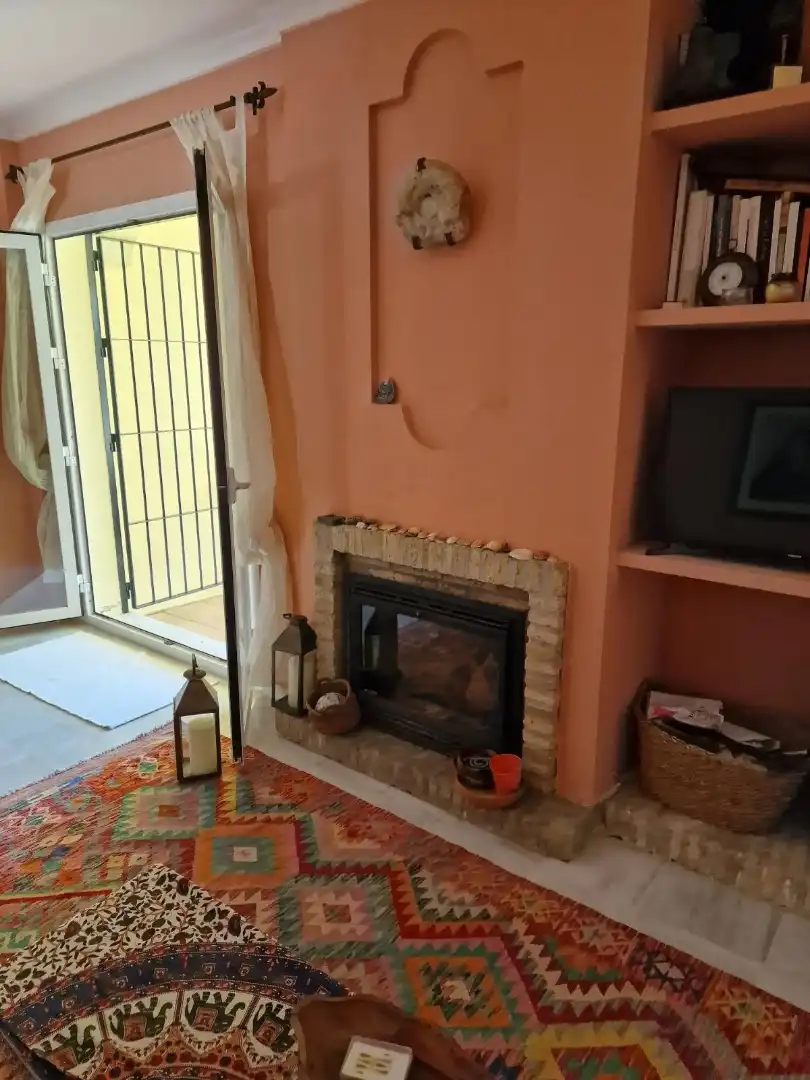 Einfamilien-Reihenhaus zum Verkauf in Chiclana de la Frontera mit Klimaanlage, Terrasse und Balkon